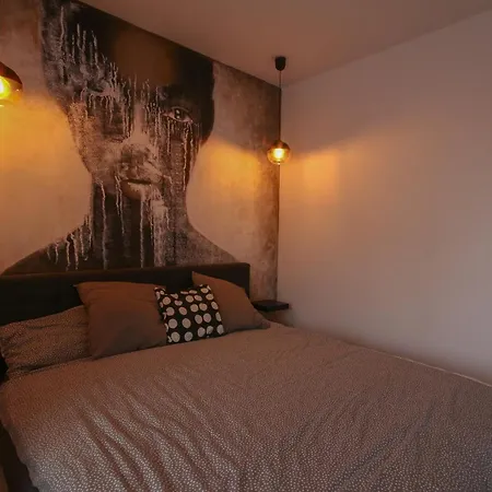 Apartment The Living Dream - Jacuzzi, 150mp