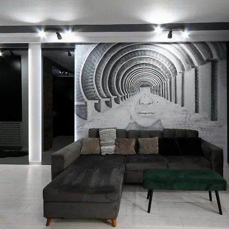 The Living Dream - Jacuzzi, 150mp Apartman *