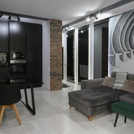 The Living Dream - Jacuzzi, 150mp Kolozsvár