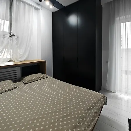 The Living Dream - Jacuzzi, 150mp Apartman *