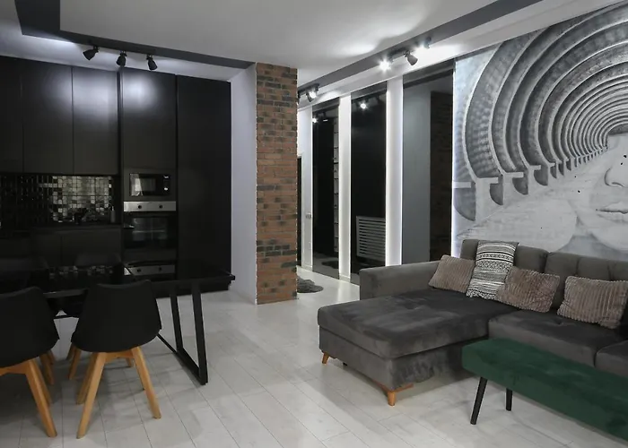 The Living Dream - Jacuzzi, 150mp Kolozsvár