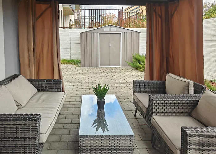 The Living Dream - Jacuzzi, 150mp * Kolozsvár