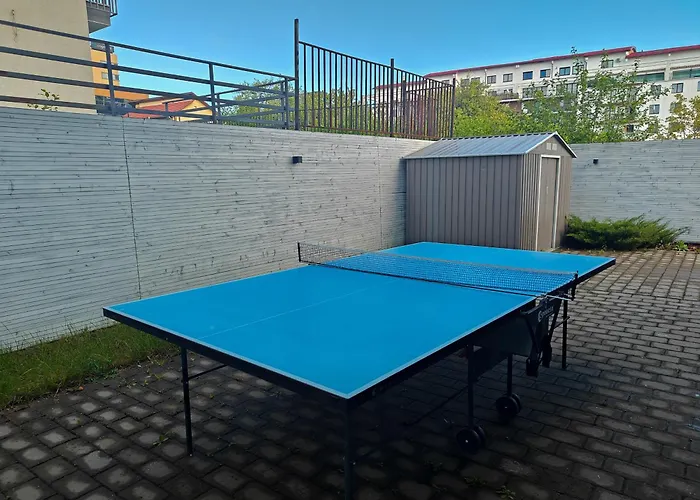 The Living Dream - Jacuzzi, 150mp